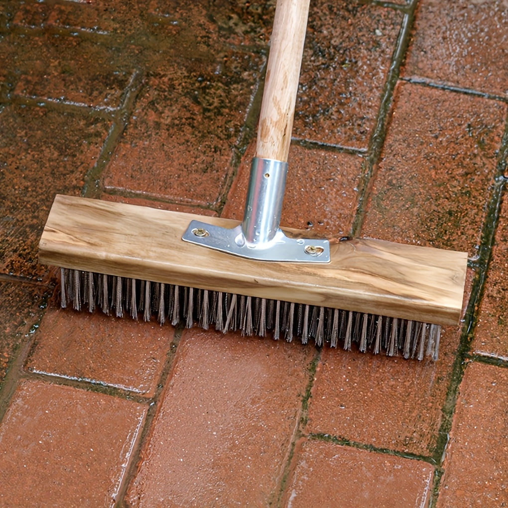 Brosse de sol à poils métalliques, construction en fer durable pour éliminer mousse et débris, nettoyage manuel efficace du jardin.