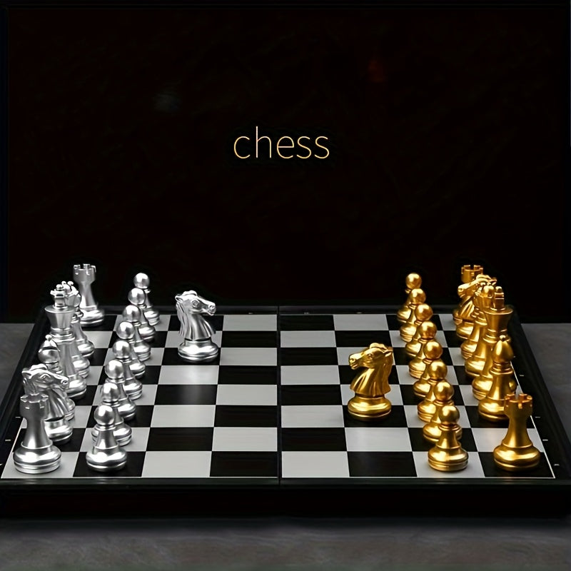 Jeu d'échecs en plastique doré et argenté. Idéal pour les fêtes, réunions familiales et cadeaux de Noël, Nouvel An, anniversaires, Saint-Valentin.