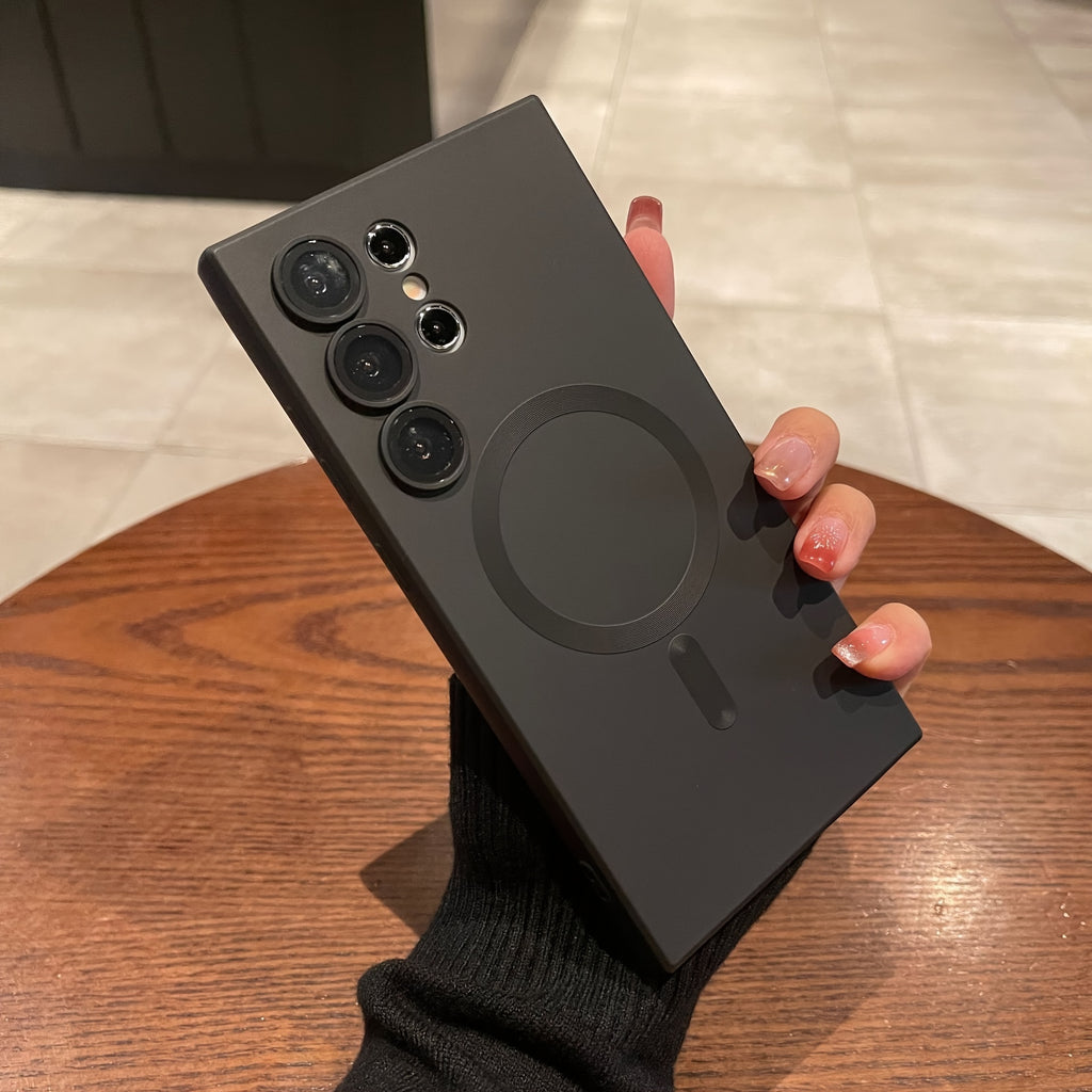 Coque transparente plaquée compatible charge magnétique sans fil, antichoc, pour Samsung Galaxy S20 à S23, offrant protection et style épuré.