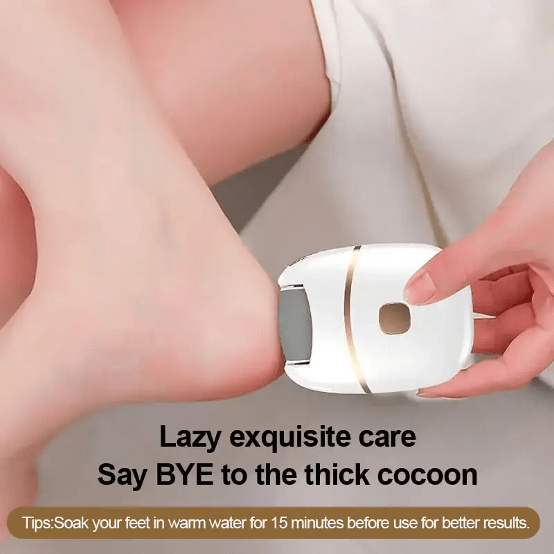 Ponceuse électrique rechargeable pour pieds avec 6 têtes remplaçables, élimine peaux mortes, design blanc et doré, poignée ergonomique, USB, lisse et pratique.