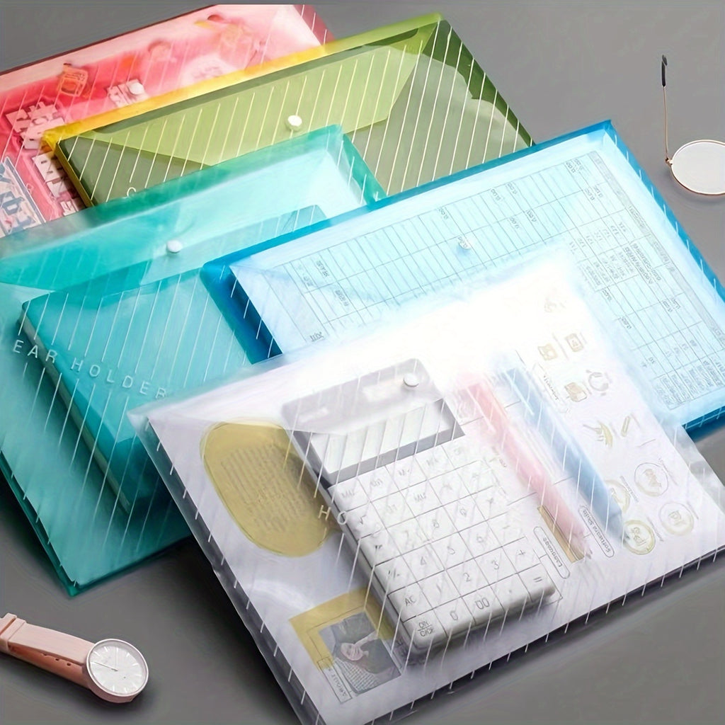 Lot de 10 pochettes A4 épaisses, transparentes et étanches, fermeture bouton-pression, grande capacité, idéales pour documents, examens et fournitures scolaires.