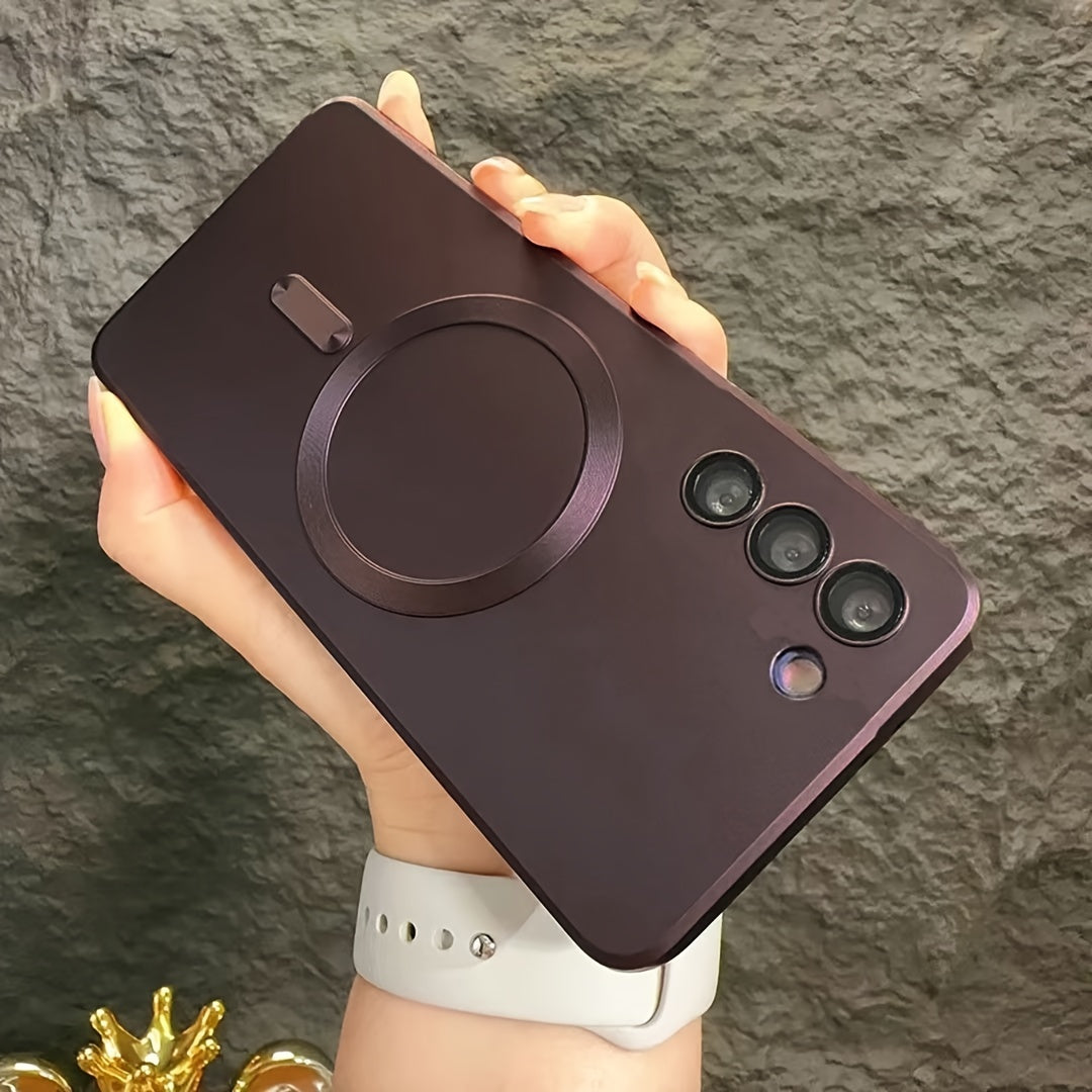 Transparent plated case compatible with wireless magnetic charging, shockproof, for Samsung Galaxy S20 to S23, offering protection and sleek style.