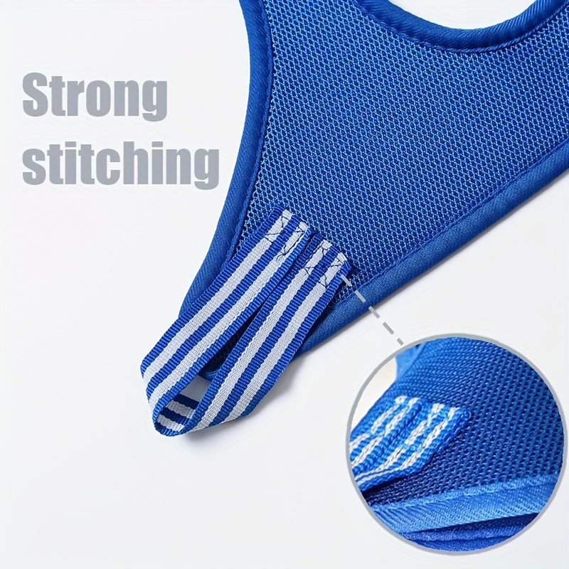 Trousse de toilettage pour chats avec sac de fixation. Inclut tondeuse, coupe-ongles, et sac de bain anti-morsure pour un toilettage sécurisé.