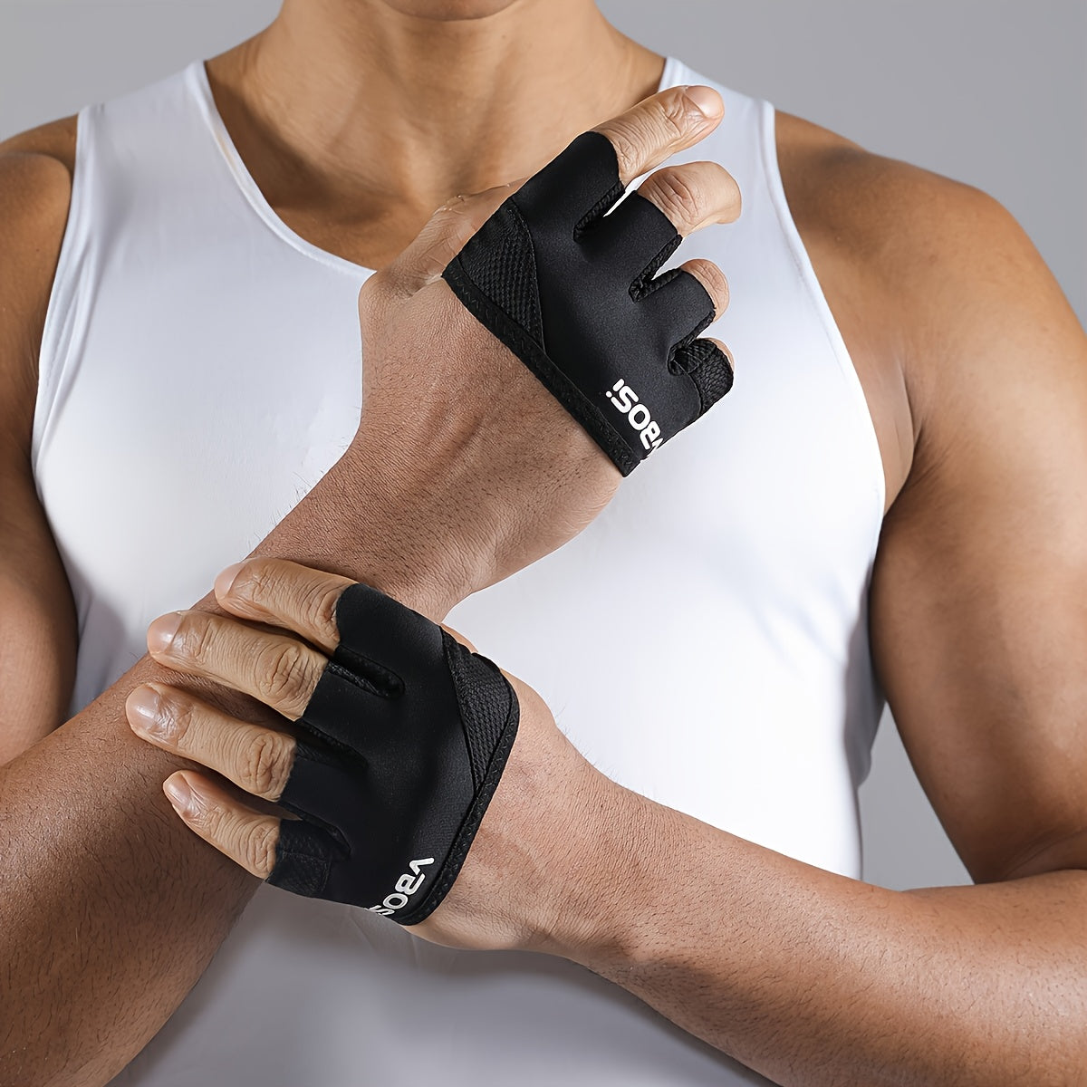 Gants de Fitness Mi-doigts Unisexes (2 pcs) : Respirants, antidérapants, tissu à séchage rapide, quatre doigts, matériau super fibre, fermeture facile.
