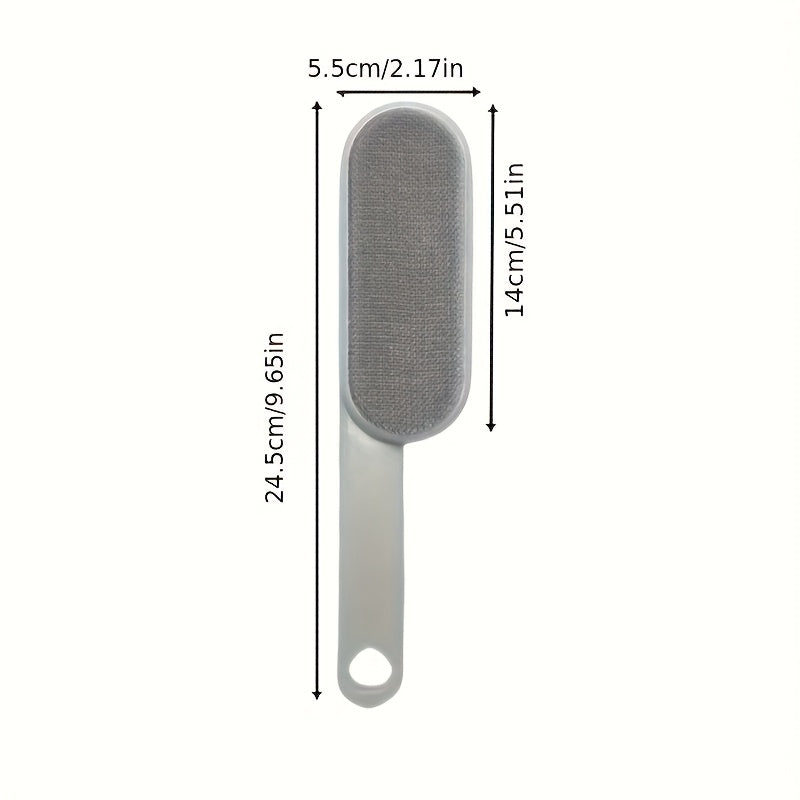 Brosse manuelle à double face pour poils et peluches. Bristles robustes, sans électricité, idéale pour vêtements, meubles, tapis et voyages.