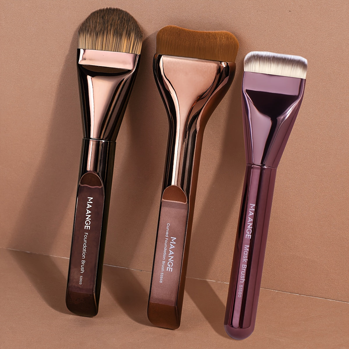 MAANGE 3-piece set: aluminum makeup brushes, Kabuki foundation brush, soft and thick bristles, beginners, portable and easy to use.