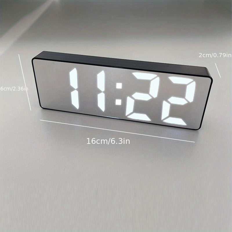 Modern LED alarm clock with digital display, temperature, adjustable brightness, 12/24 hour format, high readability, built-in battery, ideal for bedroom or office.