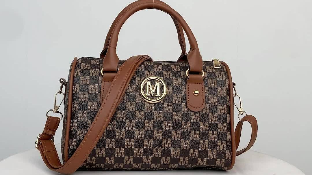 Mini-sac bandoulière féminin Lily, design pied-de-poule élégant, monogramme doré 'M', bandoulière amovible, cuir synthétique léger, idéal travail, voyage et sorties.