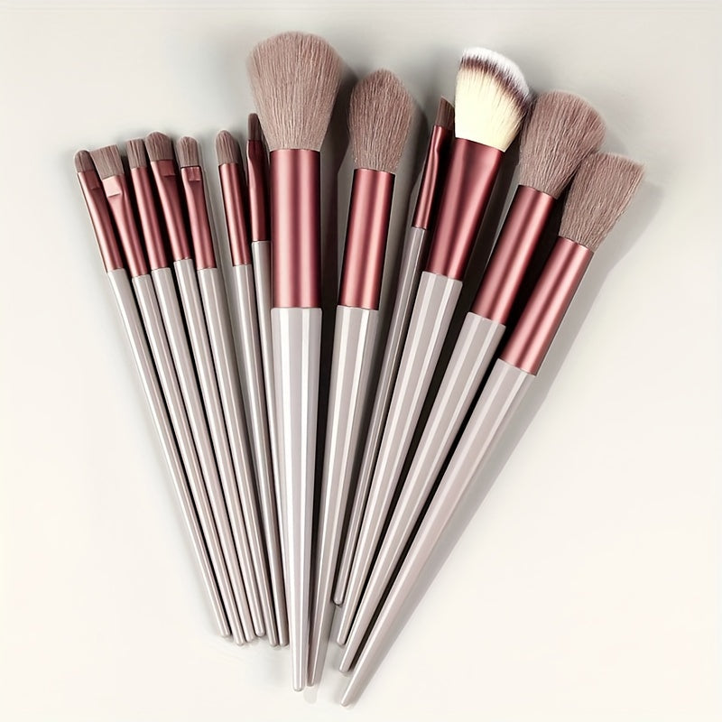 Set de 8 ou 13 pinceaux de maquillage à poils synthétiques doux, incluant fond de teint, fard à paupières, rouge à lèvres, idéal débutants et pros.