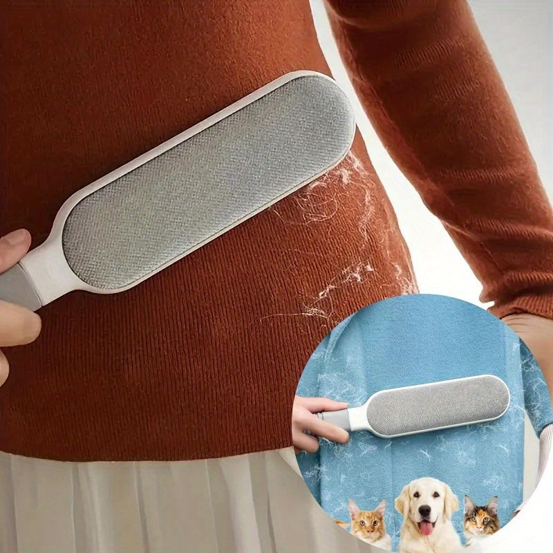 Brosse manuelle à double face pour poils et peluches. Bristles robustes, sans électricité, idéale pour vêtements, meubles, tapis et voyages.