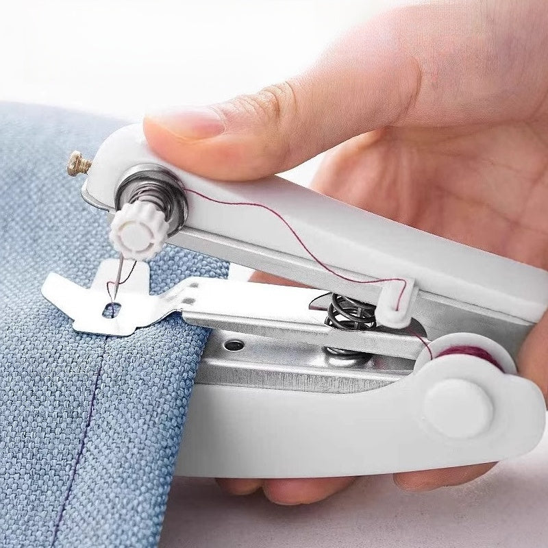 Mini portable sewing machine, manual and easy to use, ideal for home sewing, compact and practical, white color.