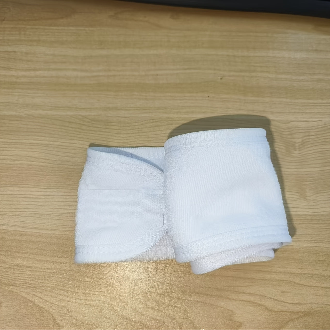 Adjustable headband for women, soft and non-slip, ideal for face, bath, yoga, sport and running.