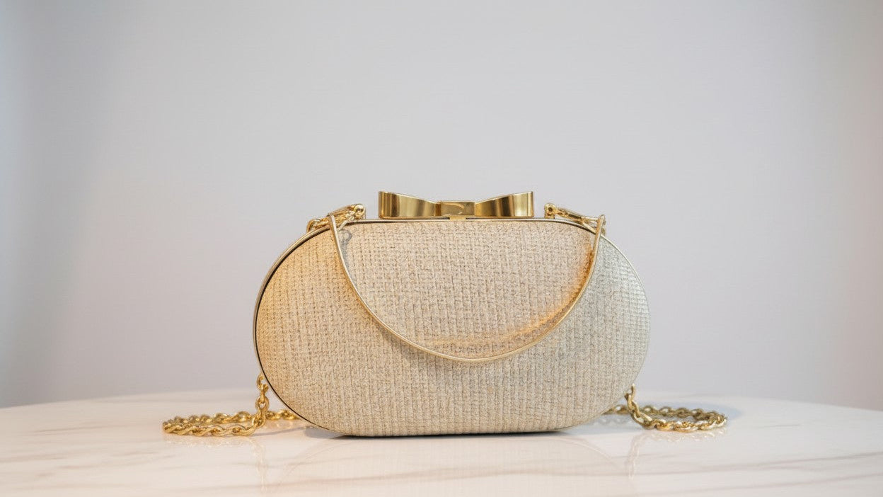Sac à main élégant en sequins, style luxe discret, pochette de soirée avec chaîne, adapté toutes saisons, idéal banquet, rendez-vous et cadeau raffiné.